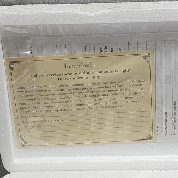 FISHIN' FOR FUN & A POOHISH SORT OF PICNIC Ornaments Poohs Honeypot Advent 68542 - Picture 6 of 9